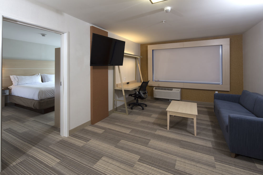 Holiday Inn Express & Suites La Porte By Ihg Экстерьер фото