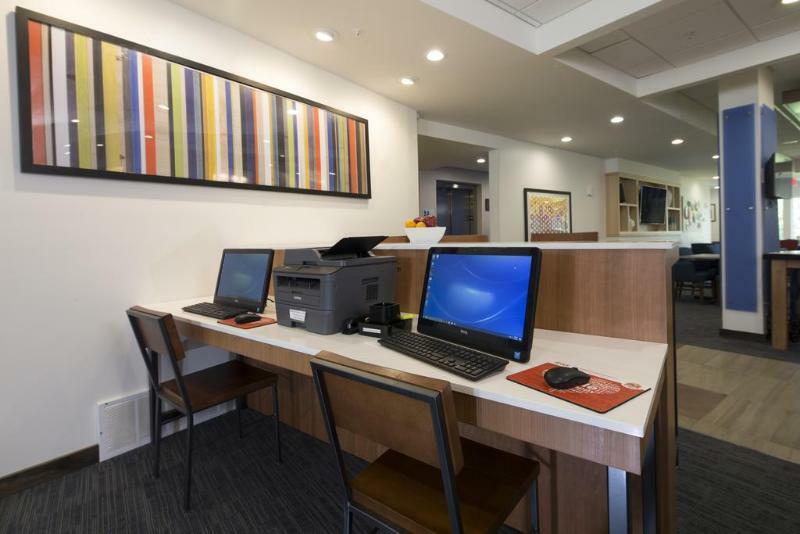 Holiday Inn Express & Suites La Porte By Ihg Экстерьер фото